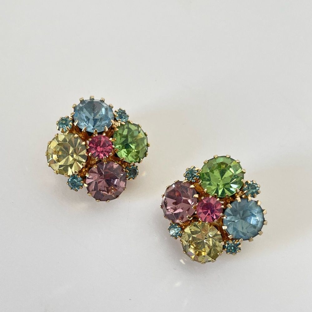 Vintage Weiss Clasp Earrings